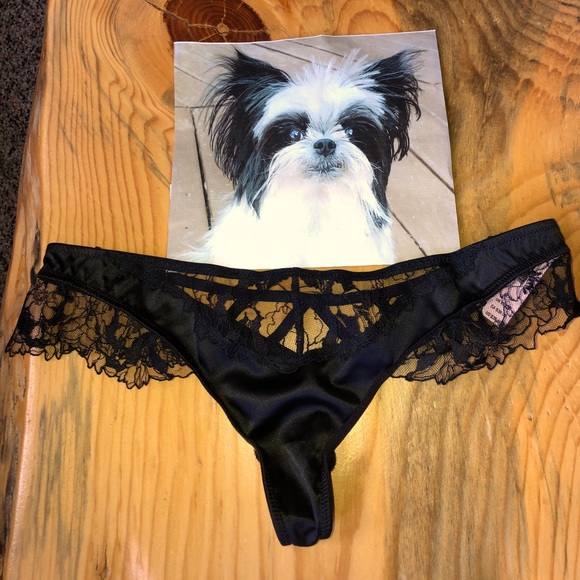 Victoria’s Secret Very Sexy Thong Satin Lace Hipster Size Medium Black NWT - Picture 1 of 12